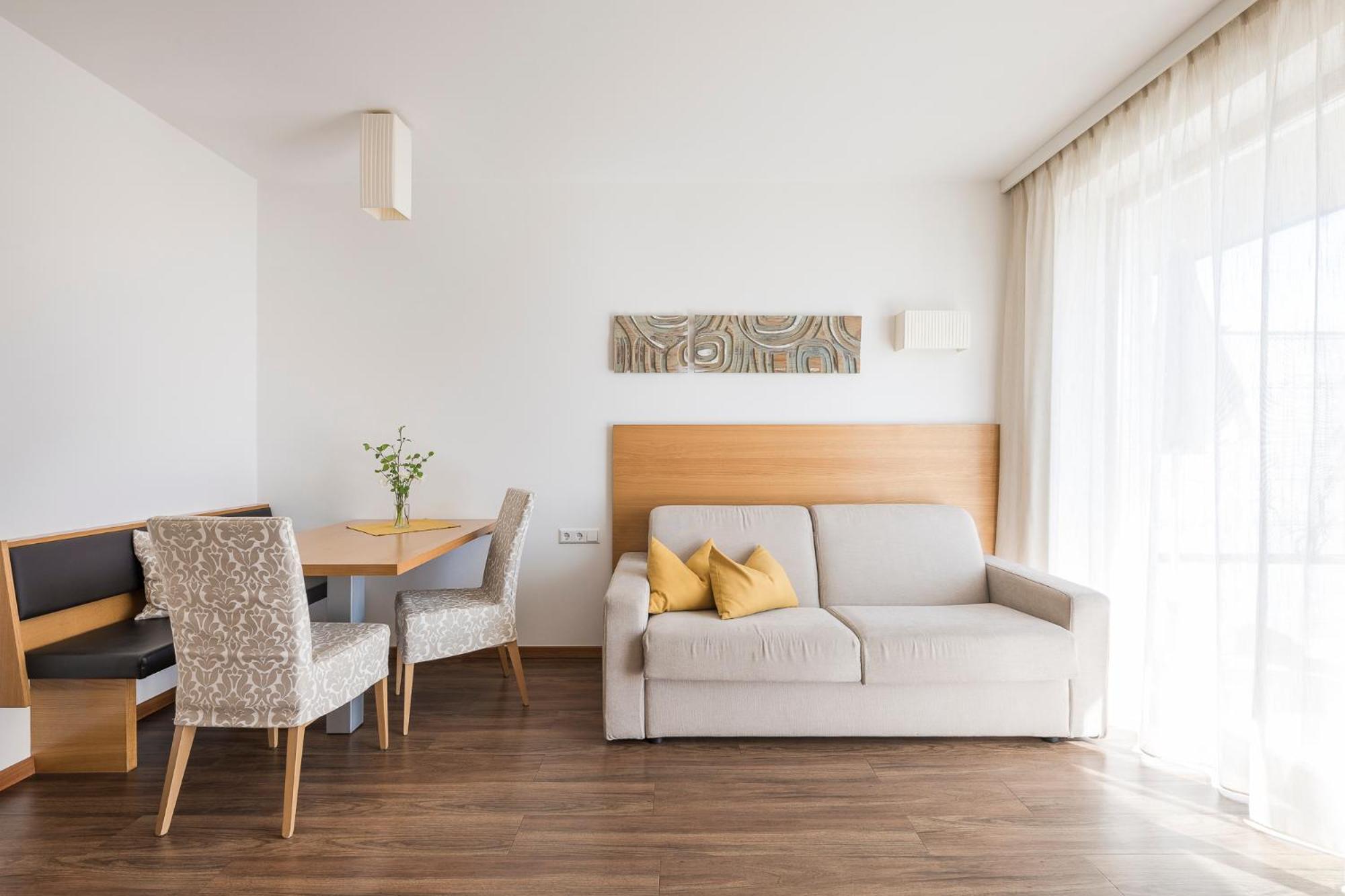 Residence Aqualis Marlengo Εξωτερικό φωτογραφία