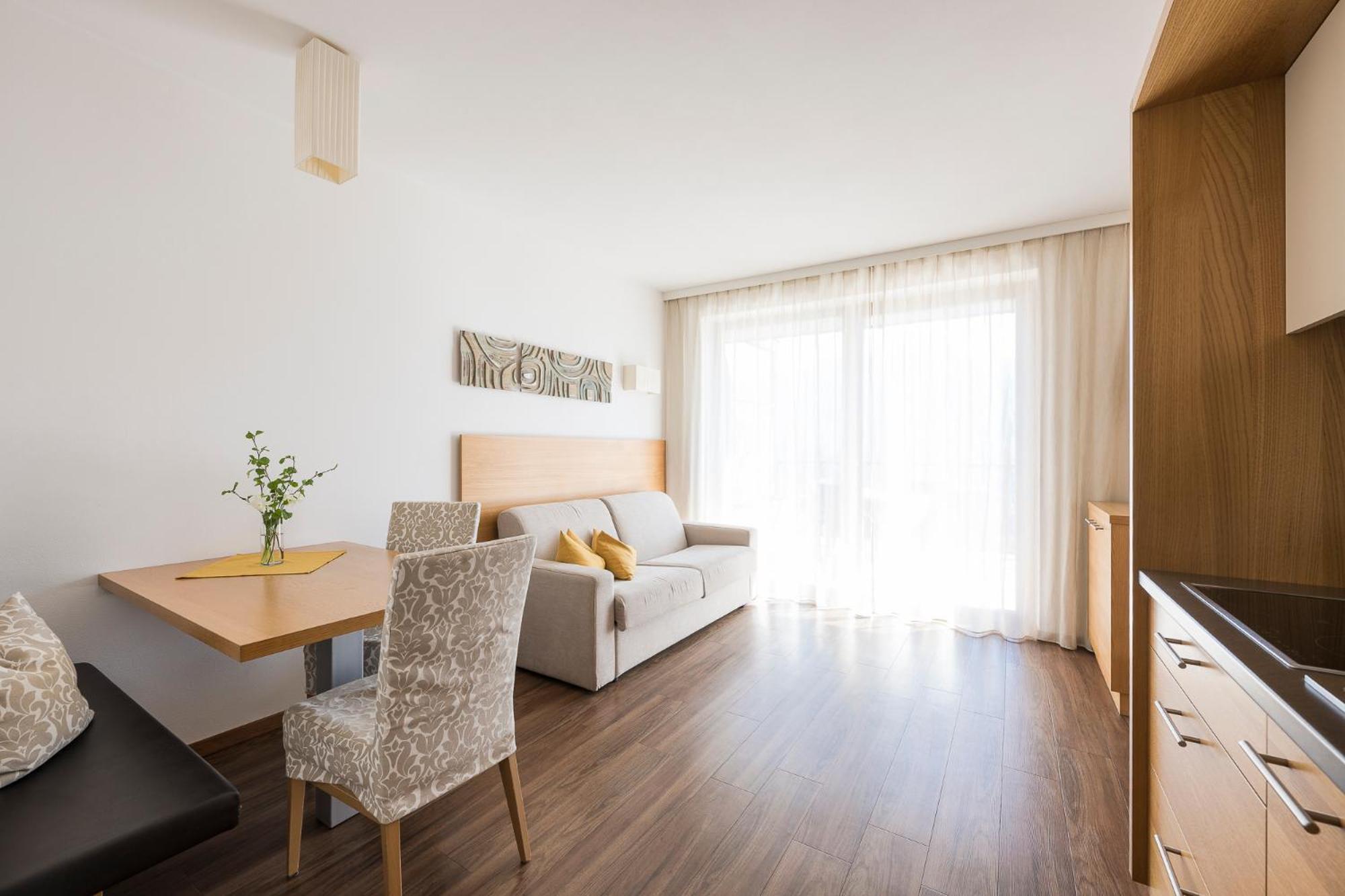 Residence Aqualis Marlengo Εξωτερικό φωτογραφία